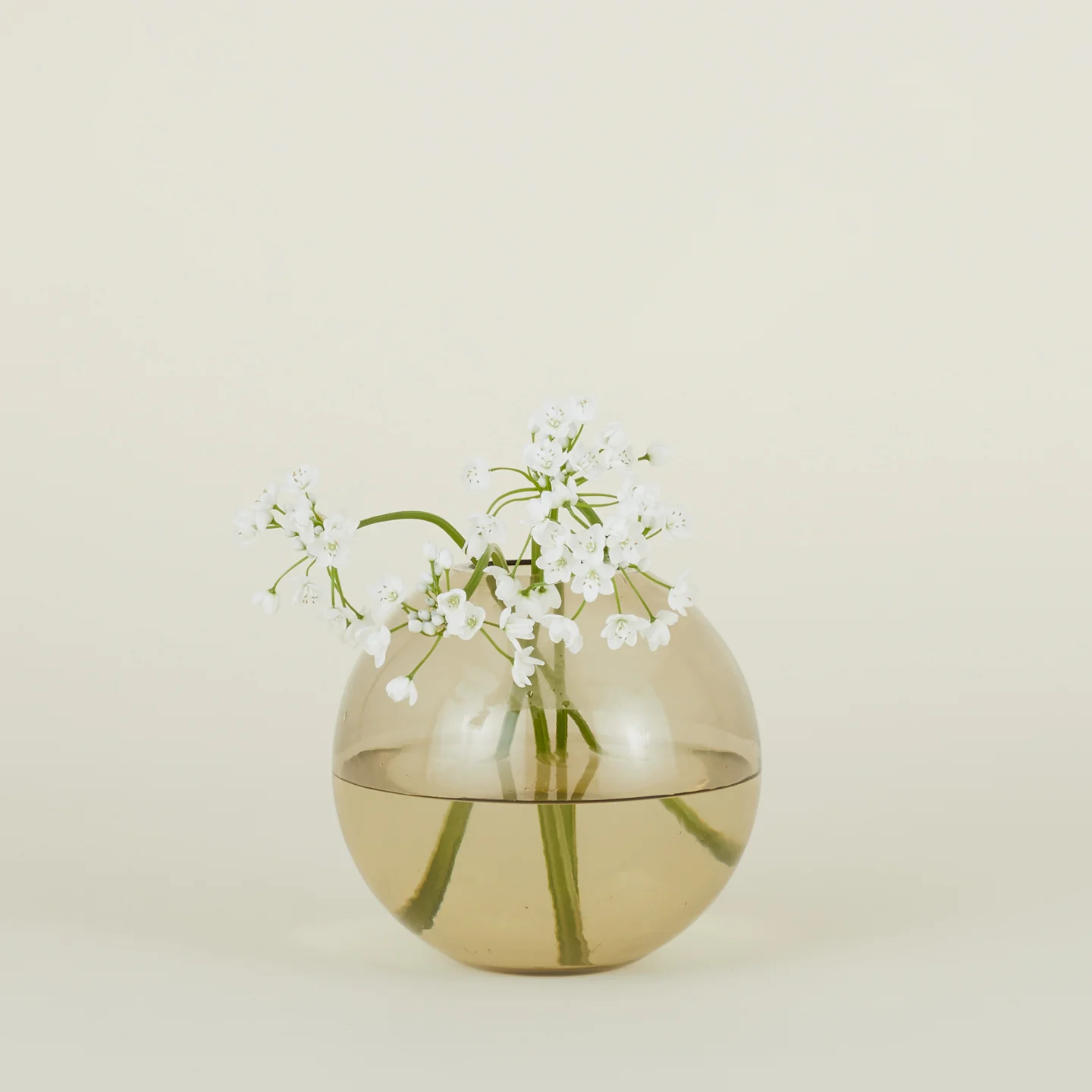 Aurora Sphere Vase - Smoke - Image 3