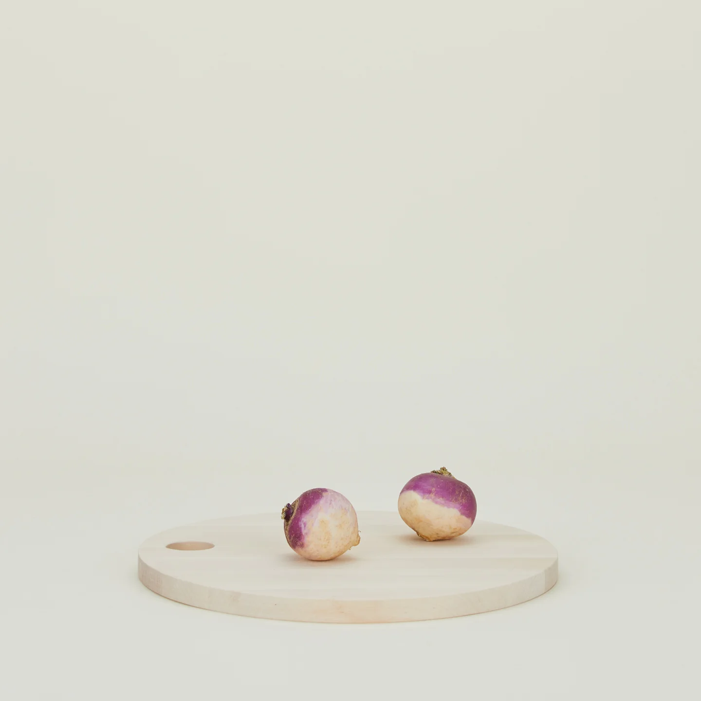 Birch Round Cutting Board - Image 3