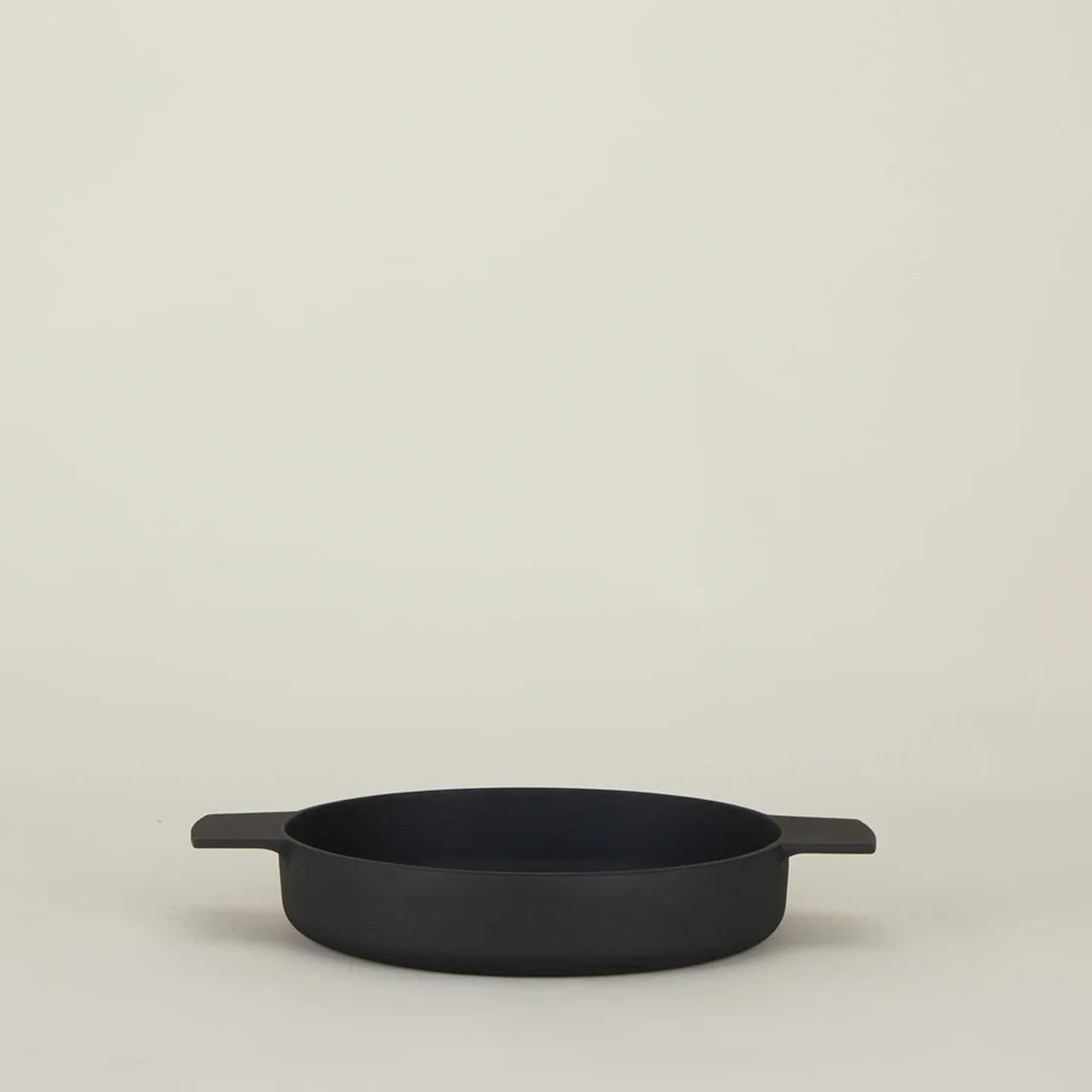 Cast Iron Casserole Pan - Image 4