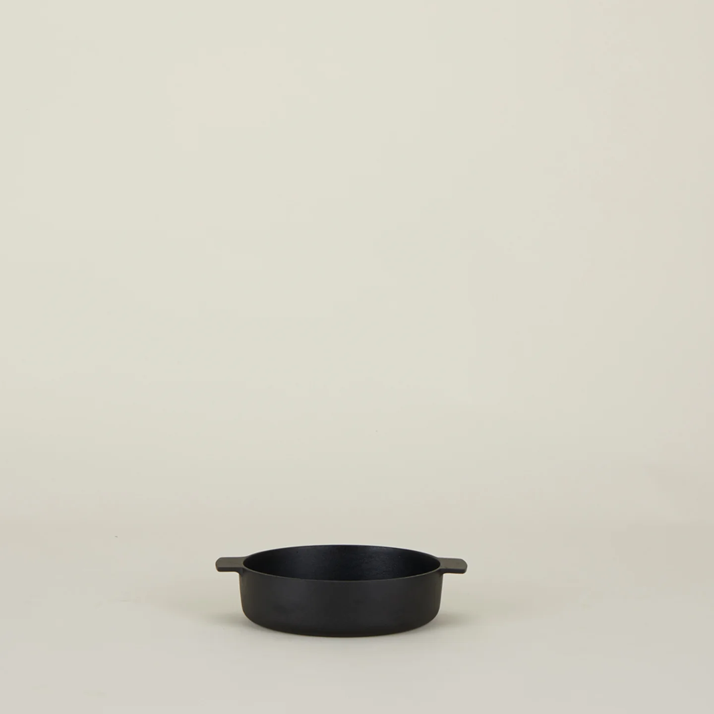 Cast Iron Casserole Pan - Image 6