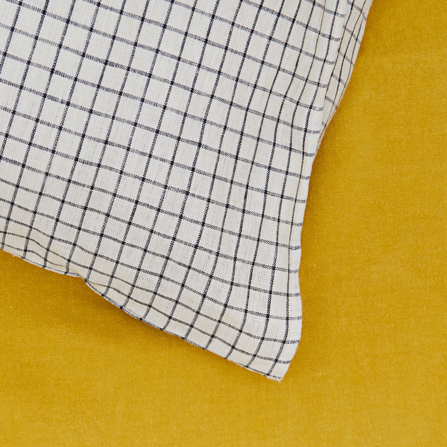 Checked Linen Pillowcase - Image 2
