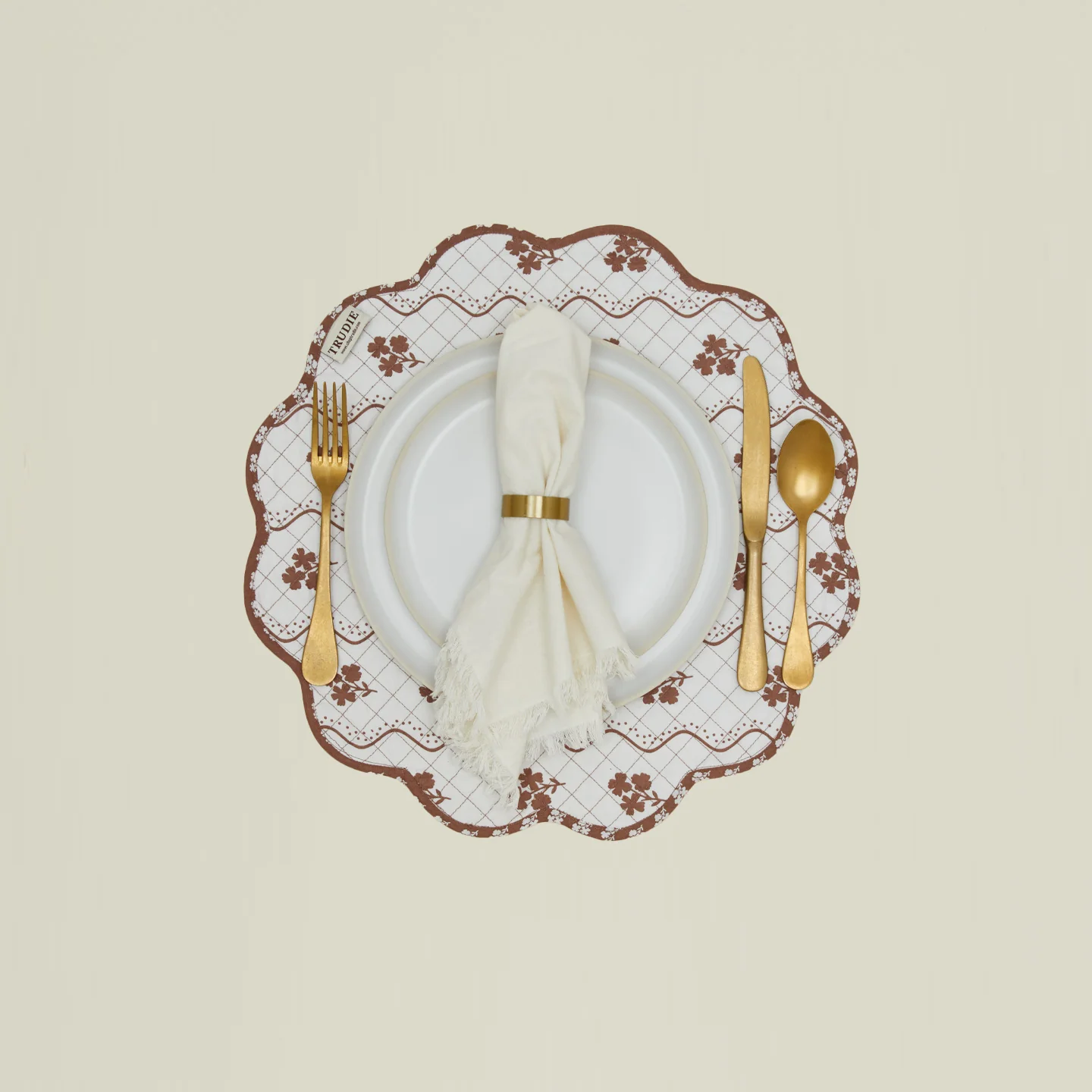 Constance Wavy Quilted Placemat - Image 4