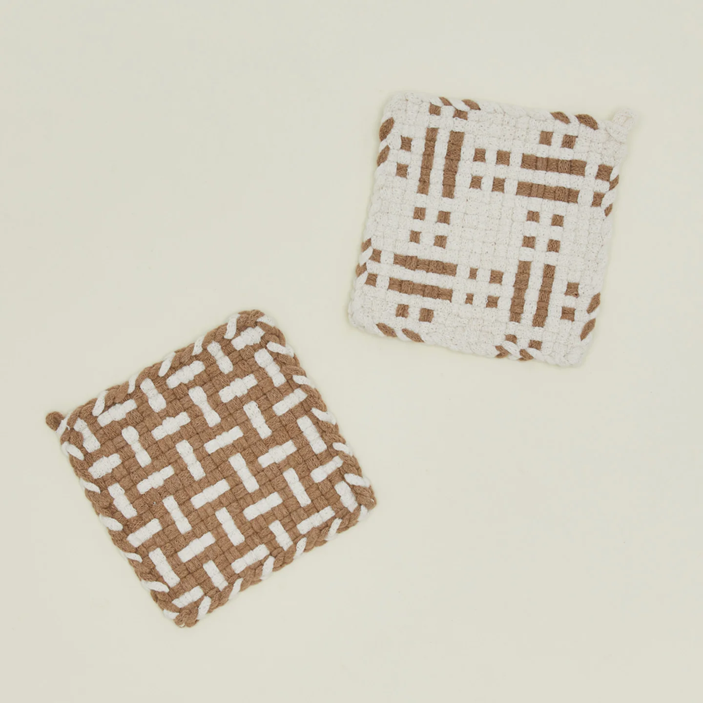 Dots + Dashes Handwoven Pot Holder - Flax/White - Image 3