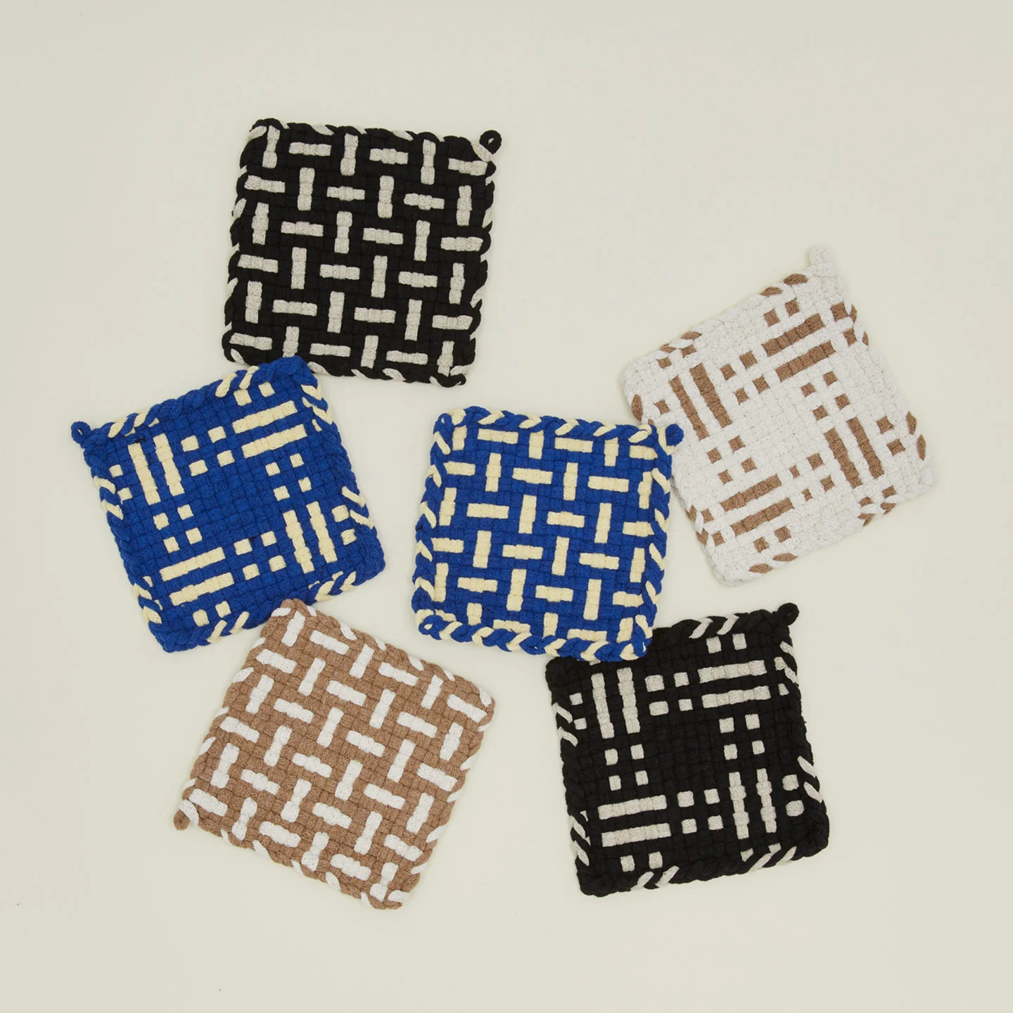 Dots + Dashes Handwoven Pot Holder - Flax/White - Image 5