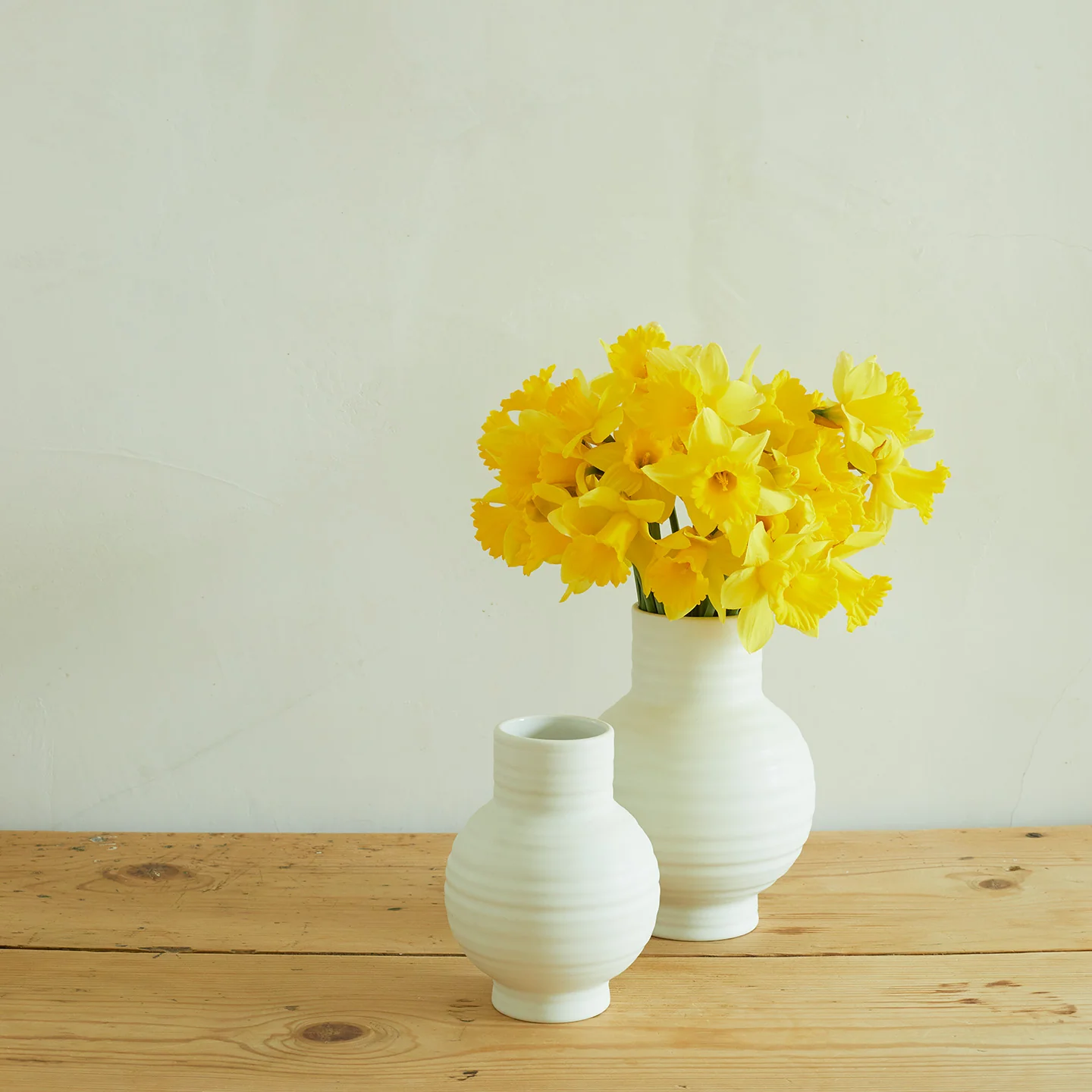 Essential Ceramic Vase - Bone - Image 4