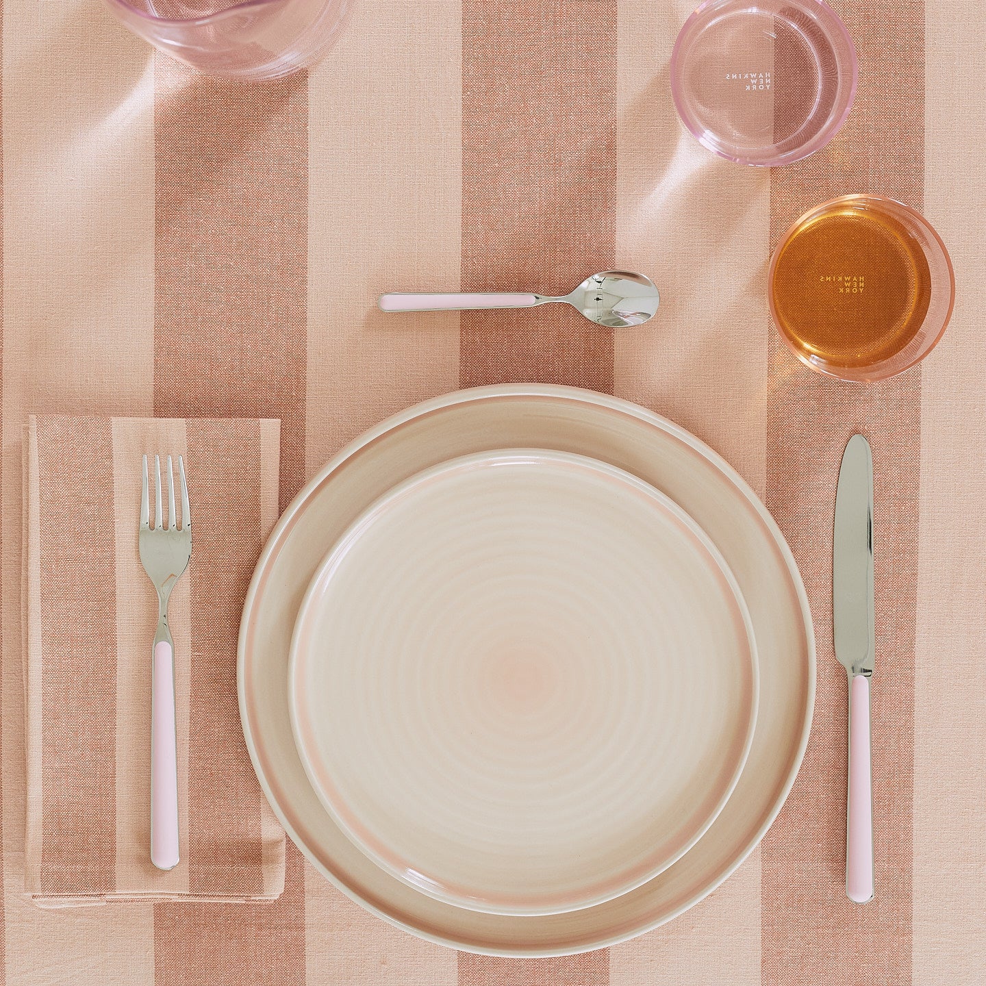 Essential Dinner Plate, Set of 4 - Blush - Image 4