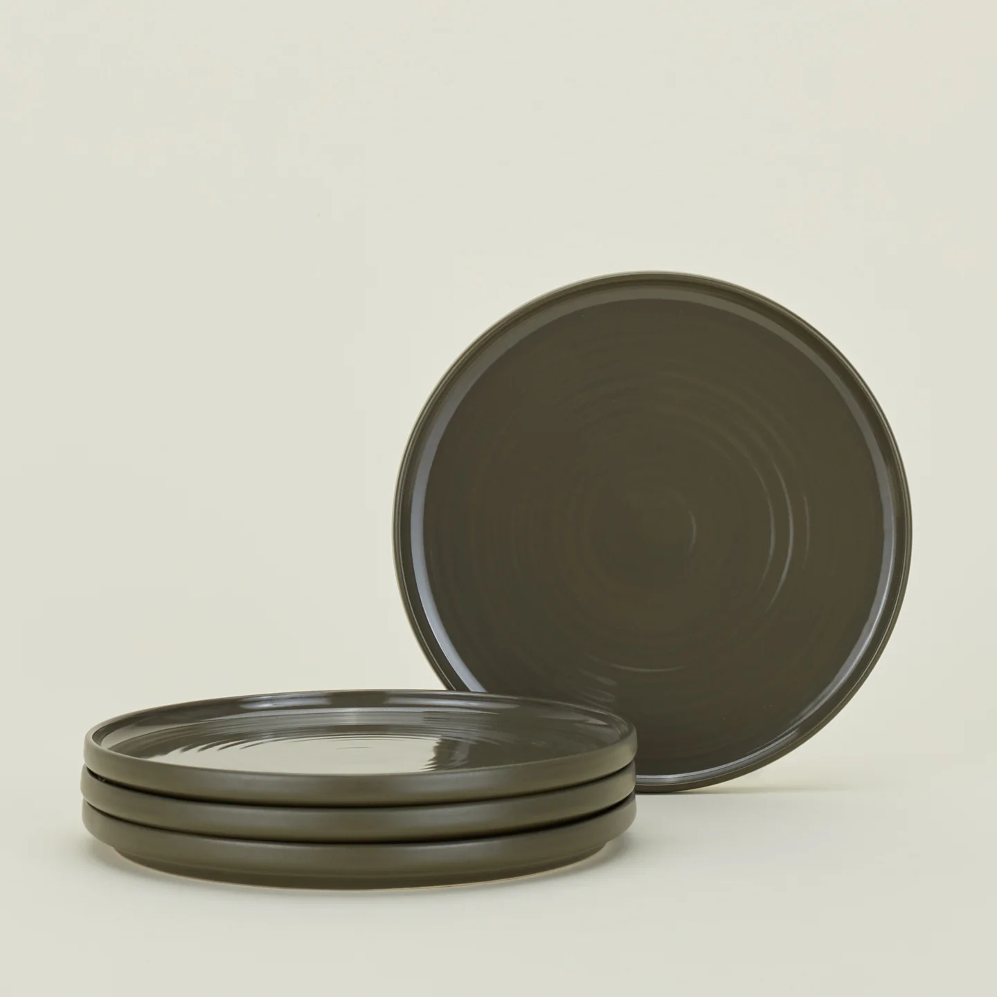 Essential Dinnerware, 16 Piece Set - Olive - Image 4