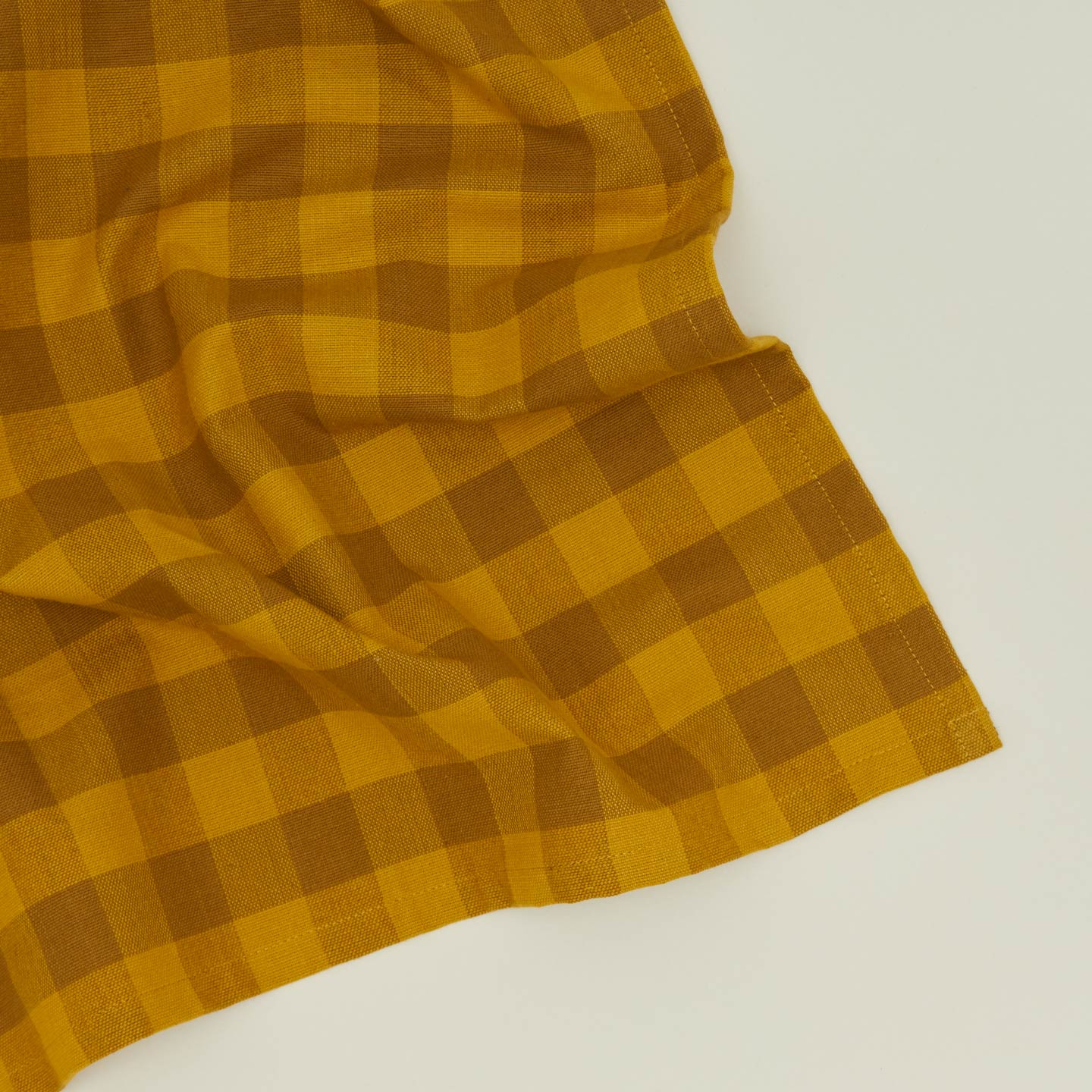 Essential Gingham Dinner Napkin, Set of 4 - Mustard/Bronze - Image 3