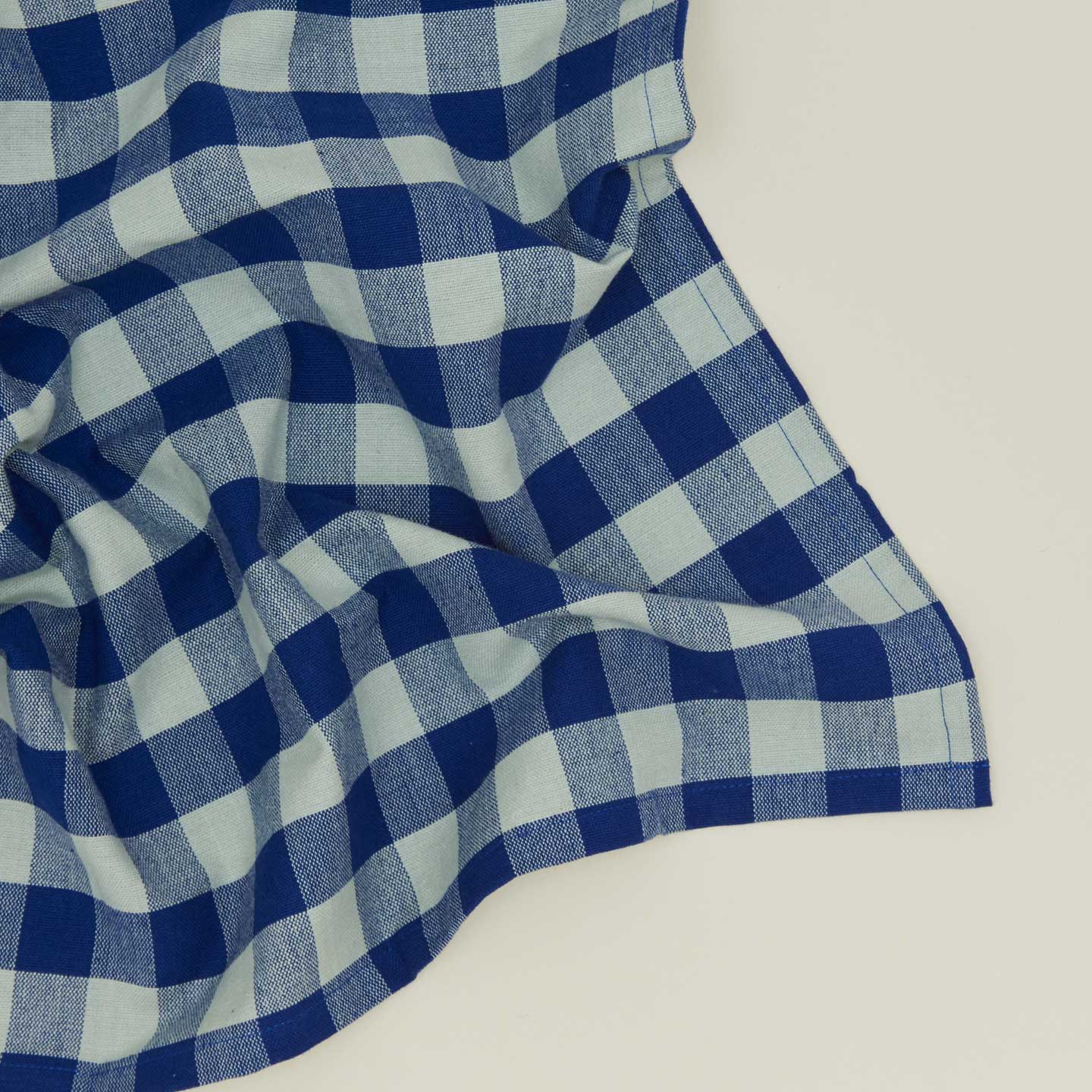 Essential Gingham Dinner Napkin, Set of 4 - Sky/Blue - Image 3
