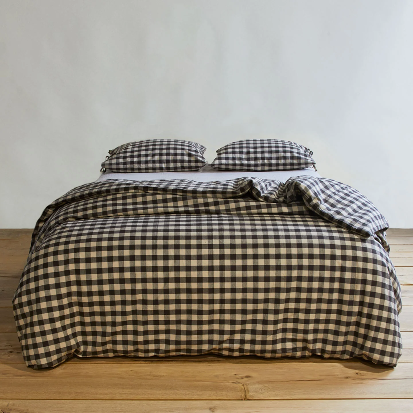 Essential Gingham Pillowcases, Set of 2 - Light Grey/Black - Image 4