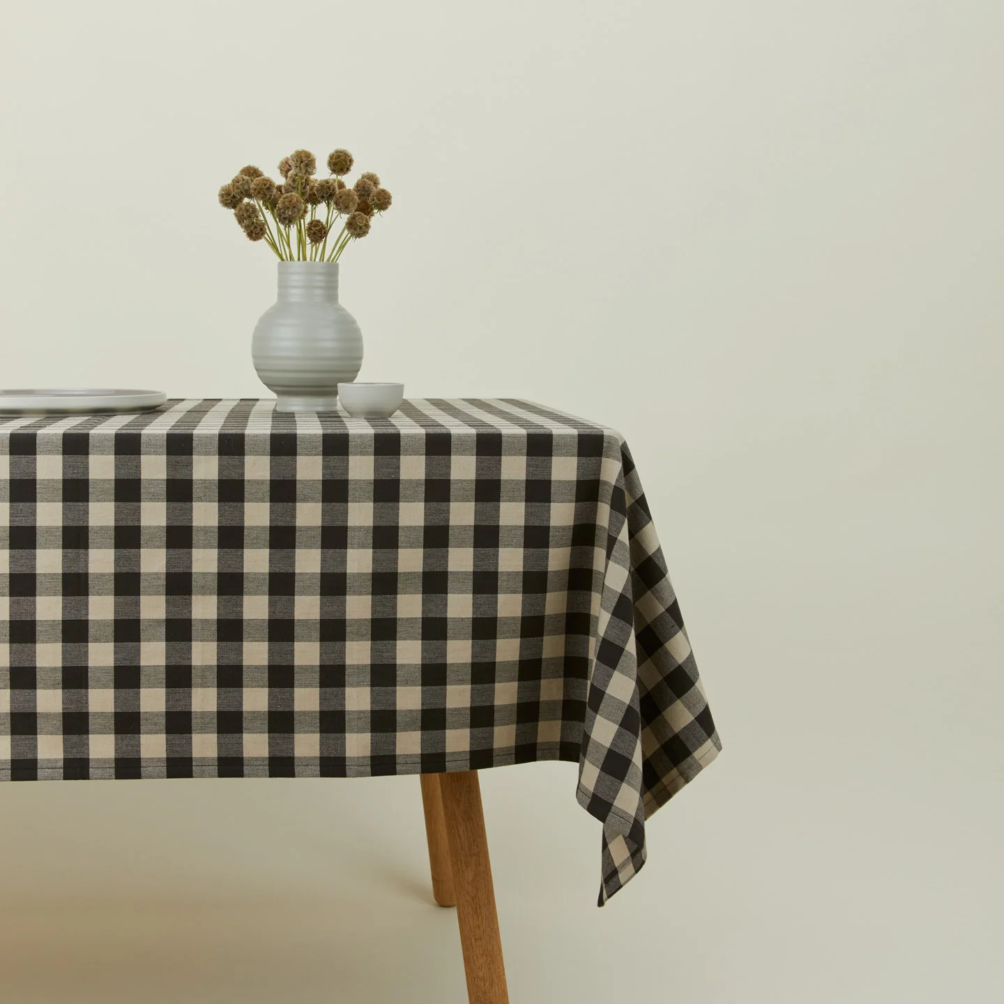 Essential Gingham Tablecloth - Light Grey/Black - Image 2