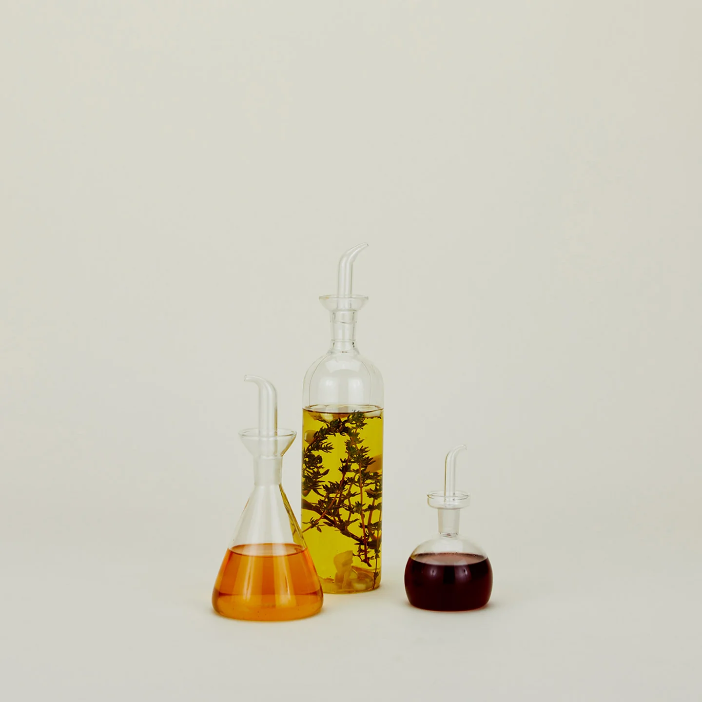 Large Essential Kitchen Bottle - Image 4