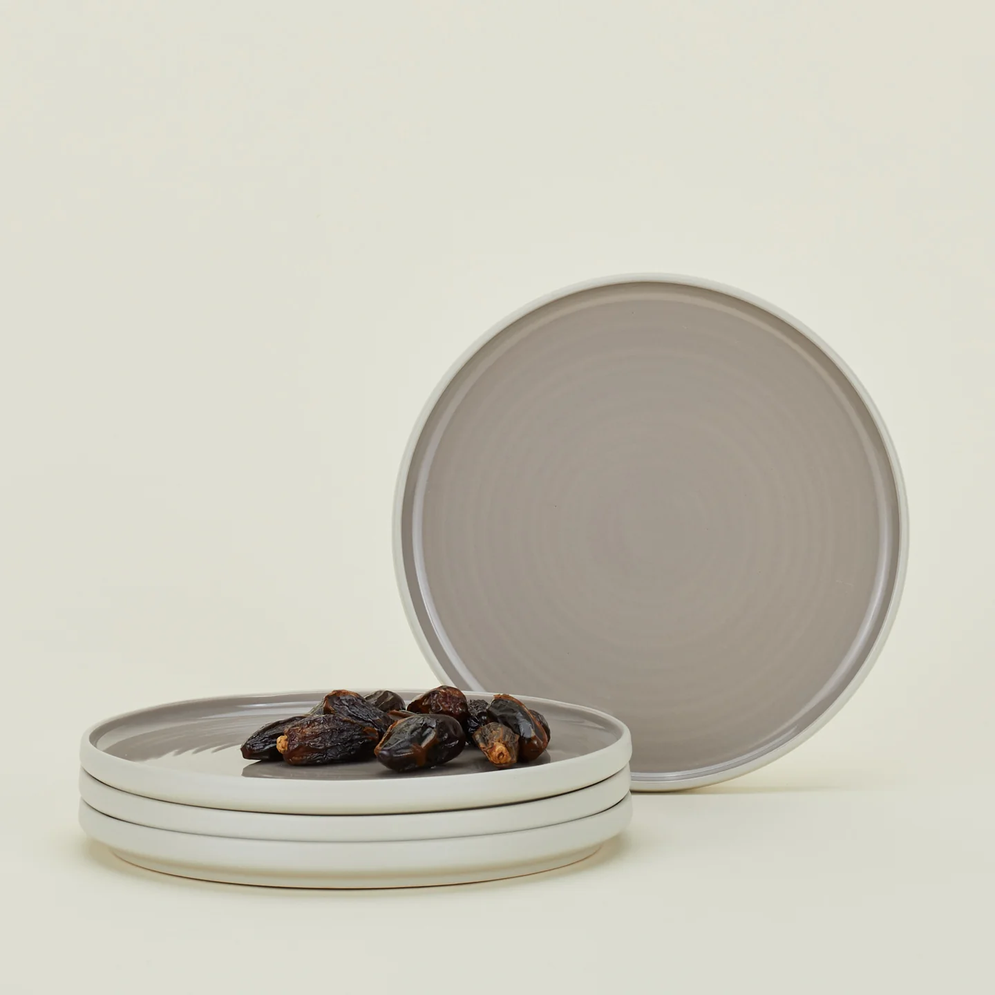 Essential Salad Plate, Set of 4 - Light Grey