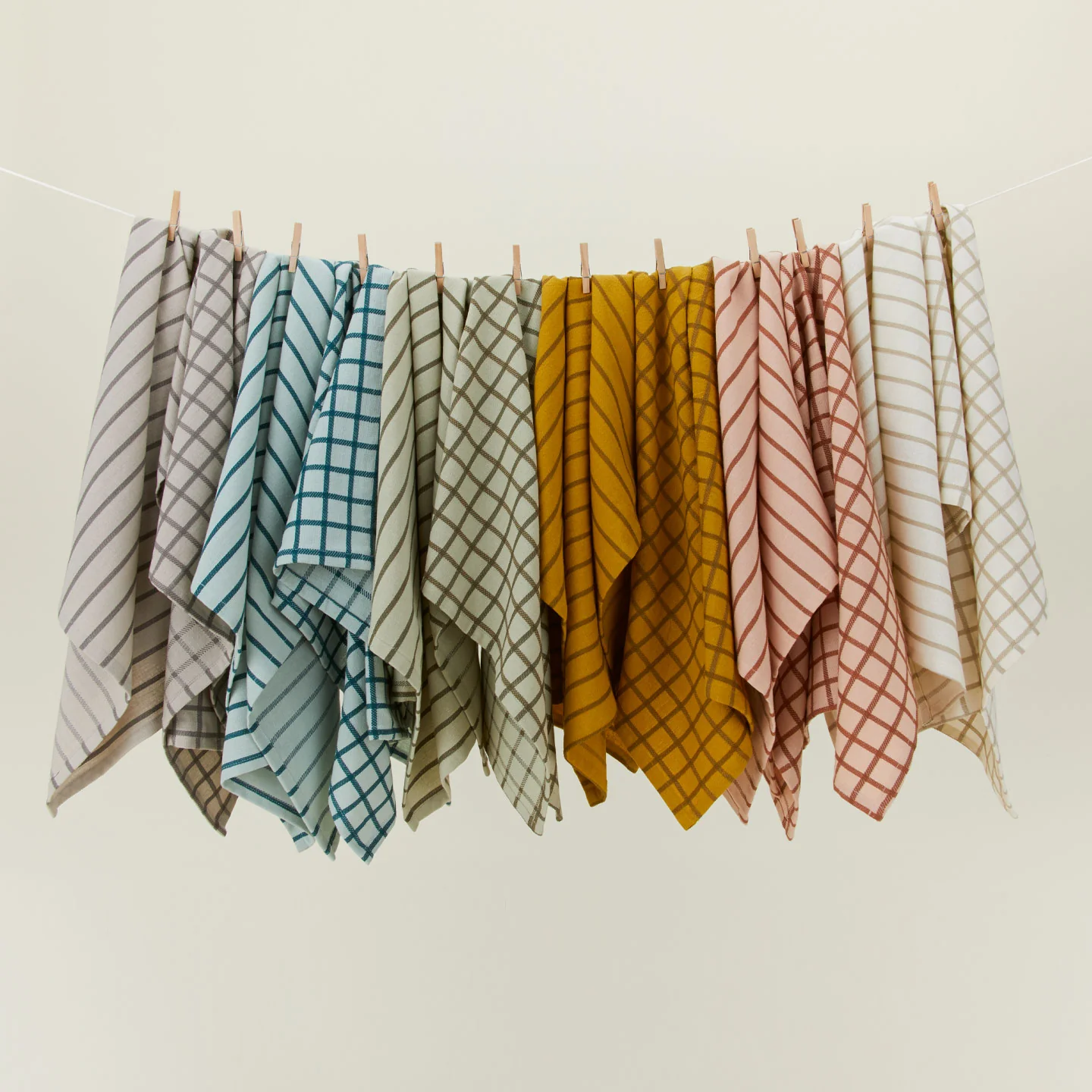Essential Yarn Dyed Dish Towel, Set of 2 - Mustard/Bronze - Image 4
