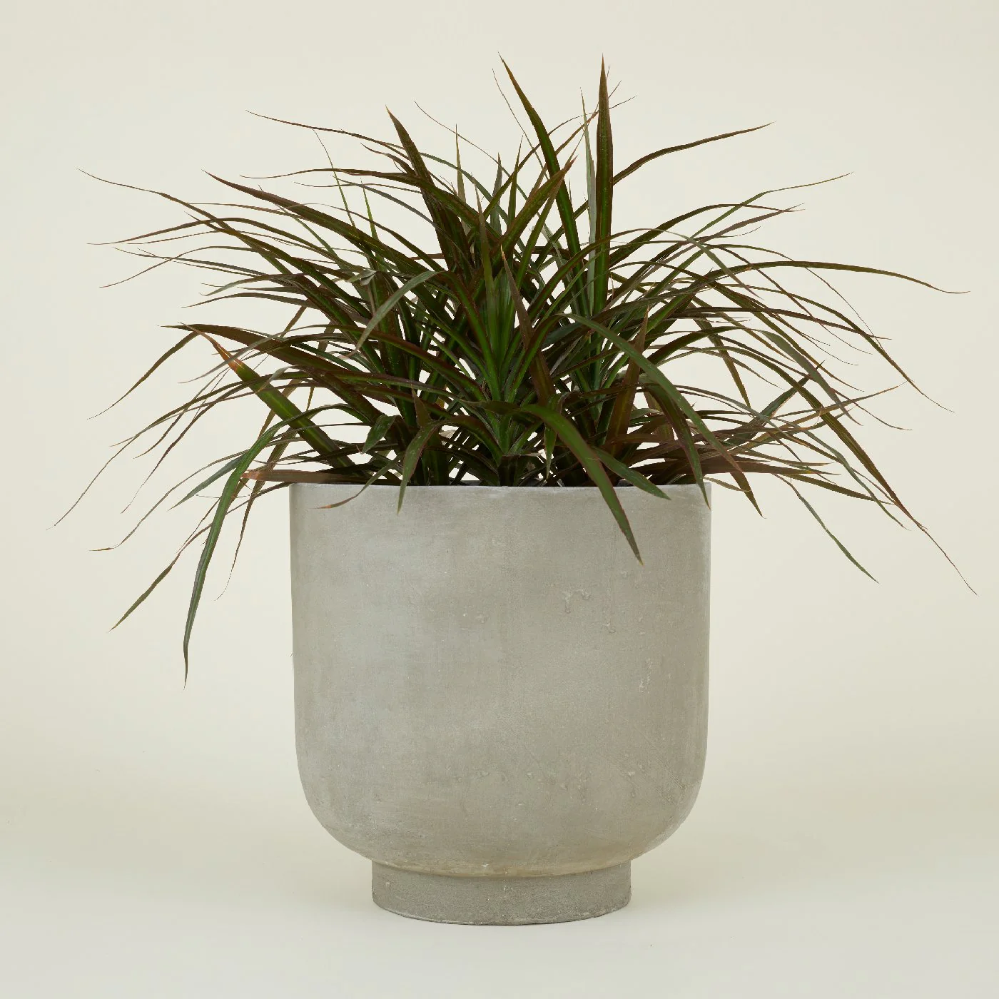 Footed Planter - Fiber Cement - Image 8