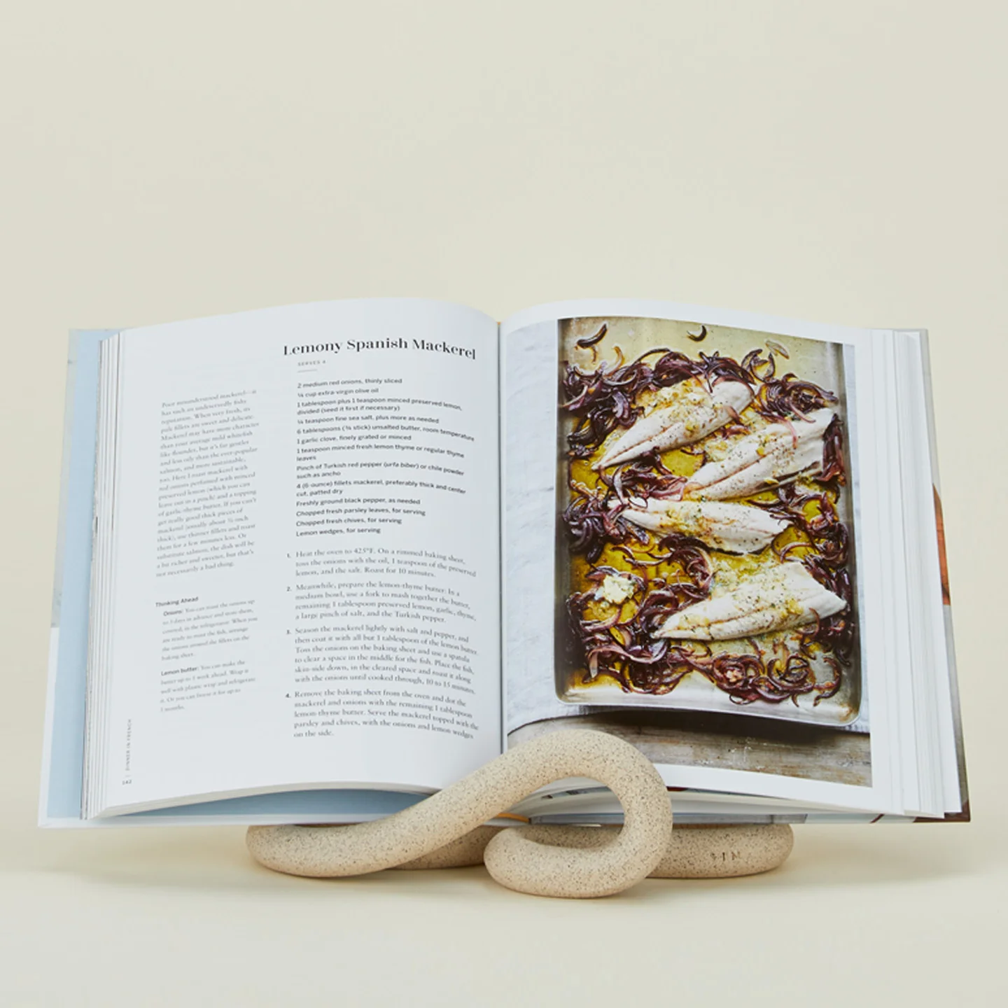 Lumbra Book Stand - Image 2