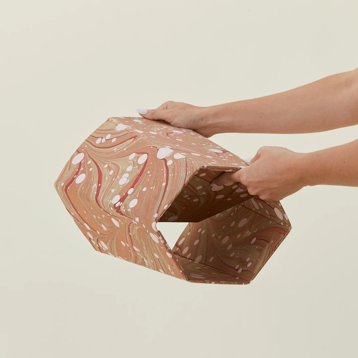 Marbleized Scalloped Wastebasket - Mocha Marble - Image 3
