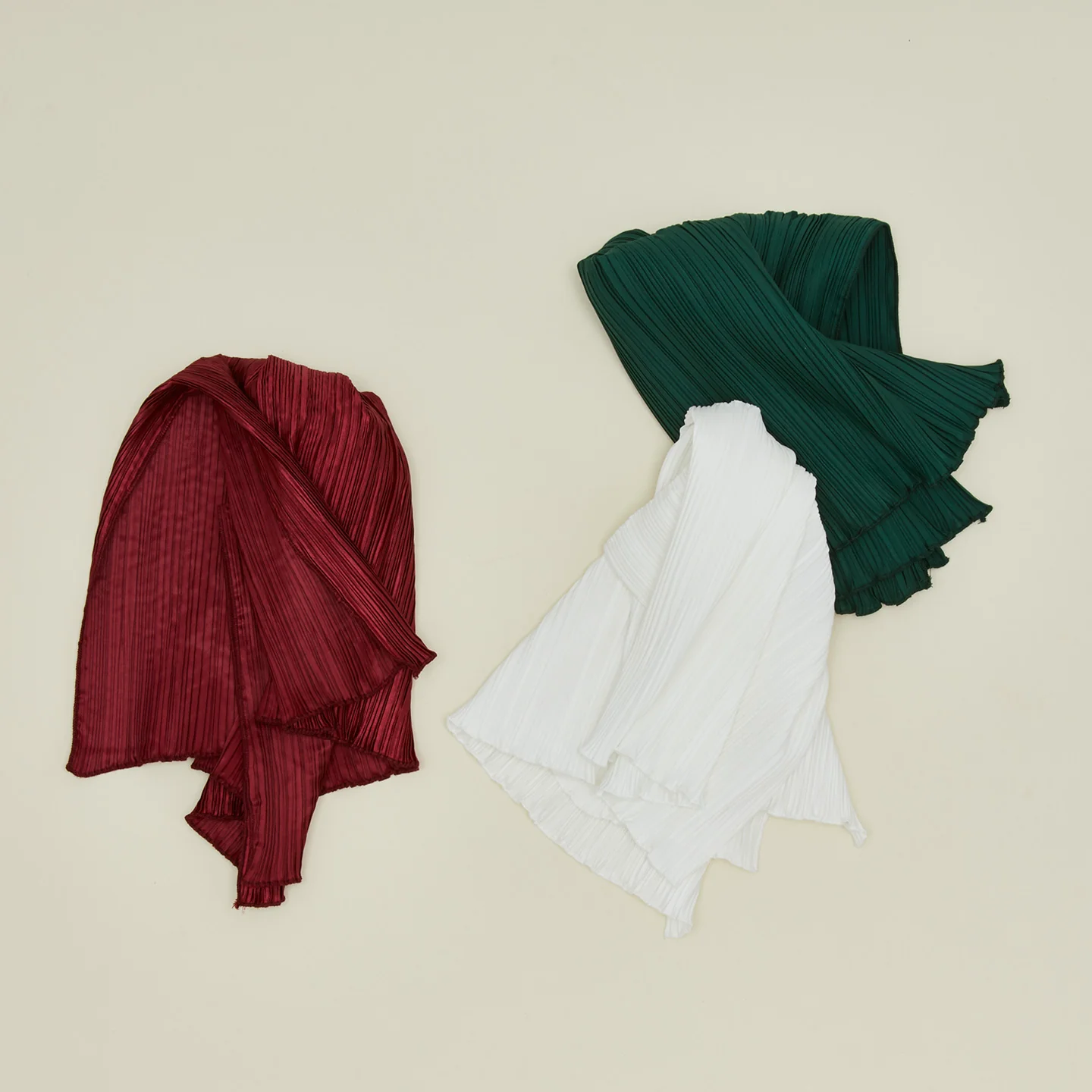 Pleated Napkin, Set of 2 - Red - Image 4