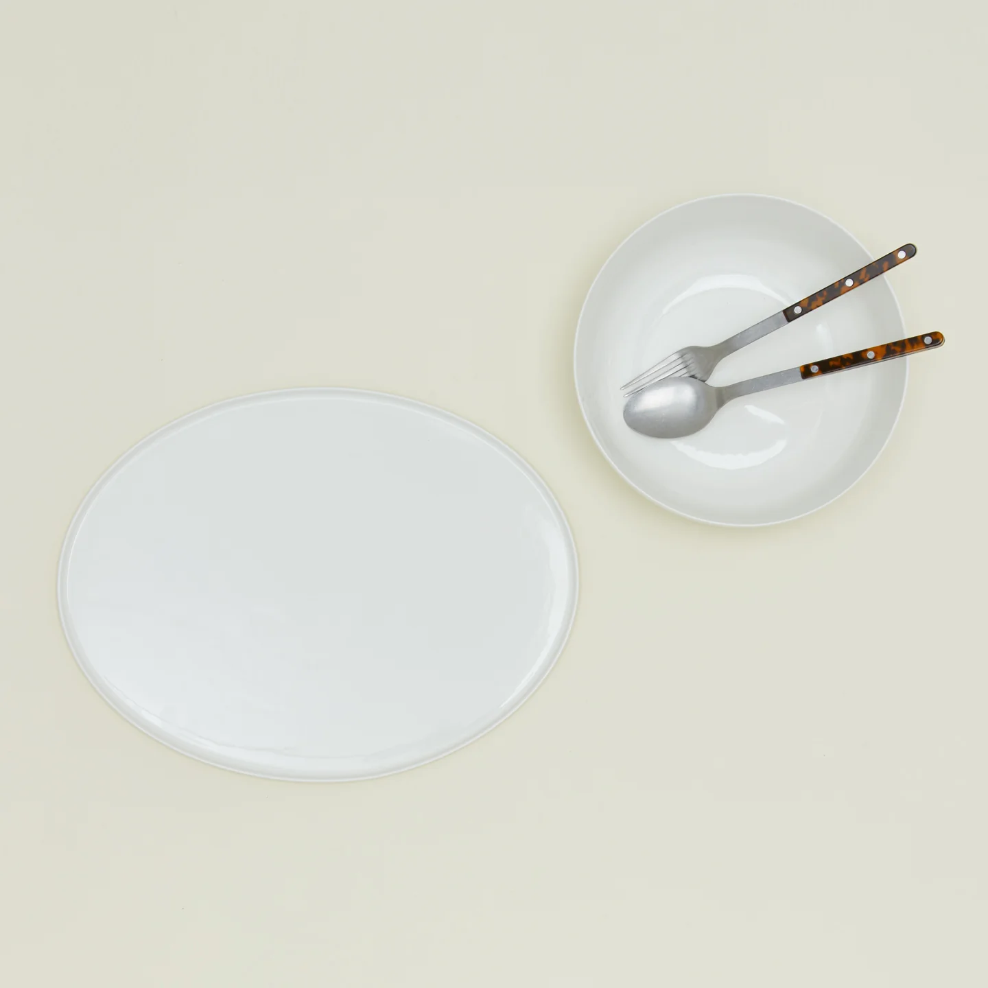 Simple Porcelain Serving Bowl - Image 5
