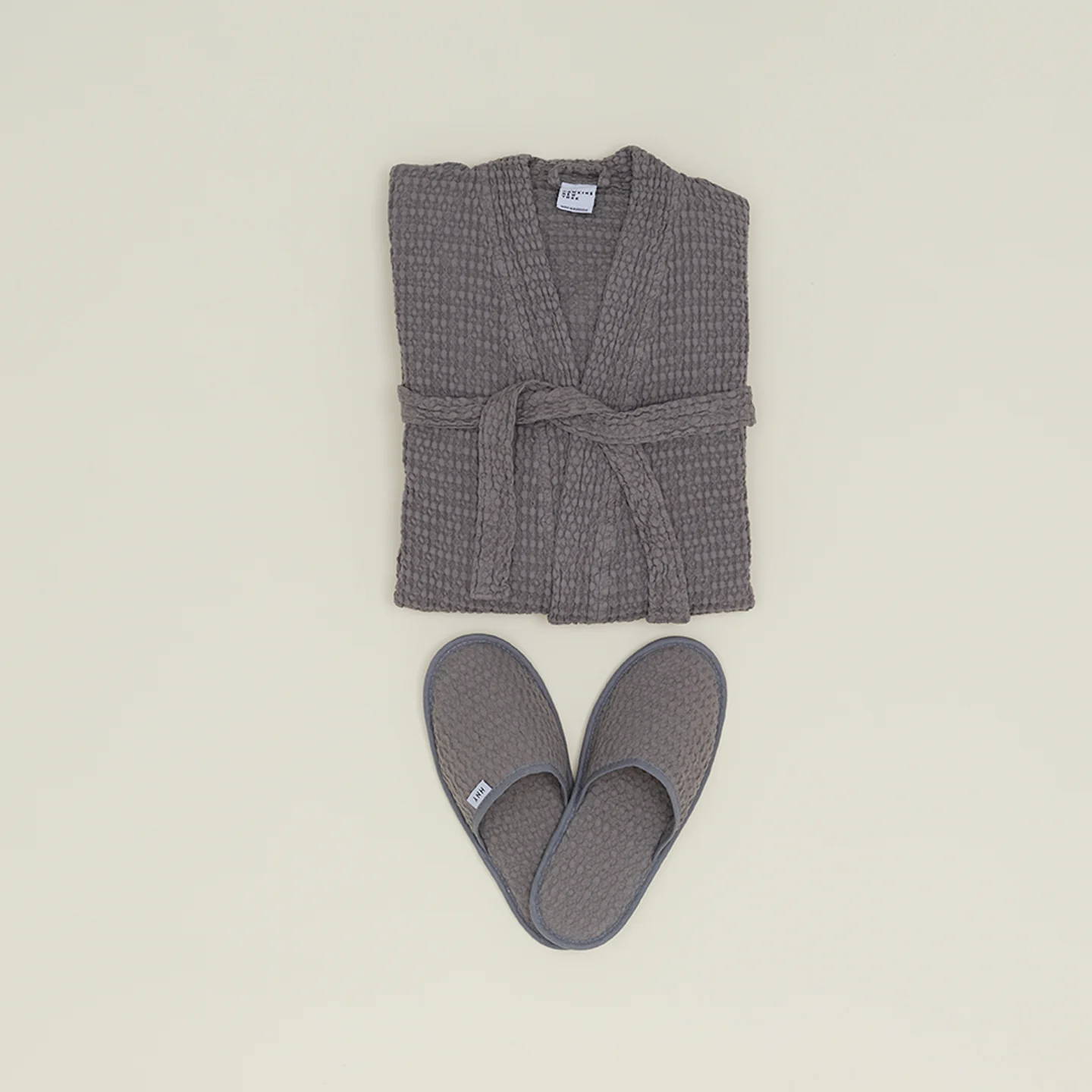 Simple Waffle Bathrobe - Dark Grey - Image 4