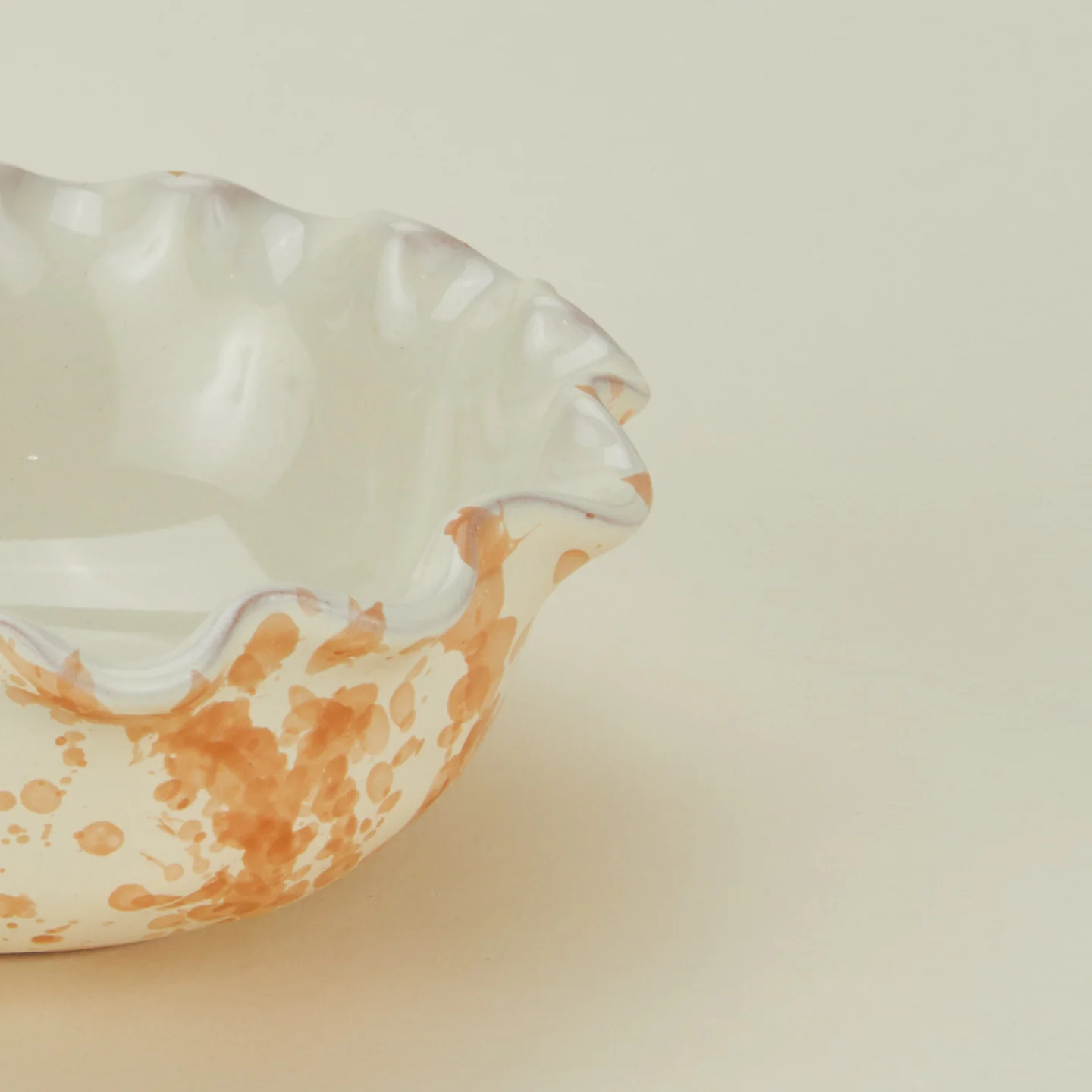 Splatter Scallop Bowl - Tan/Ivory - Image 4
