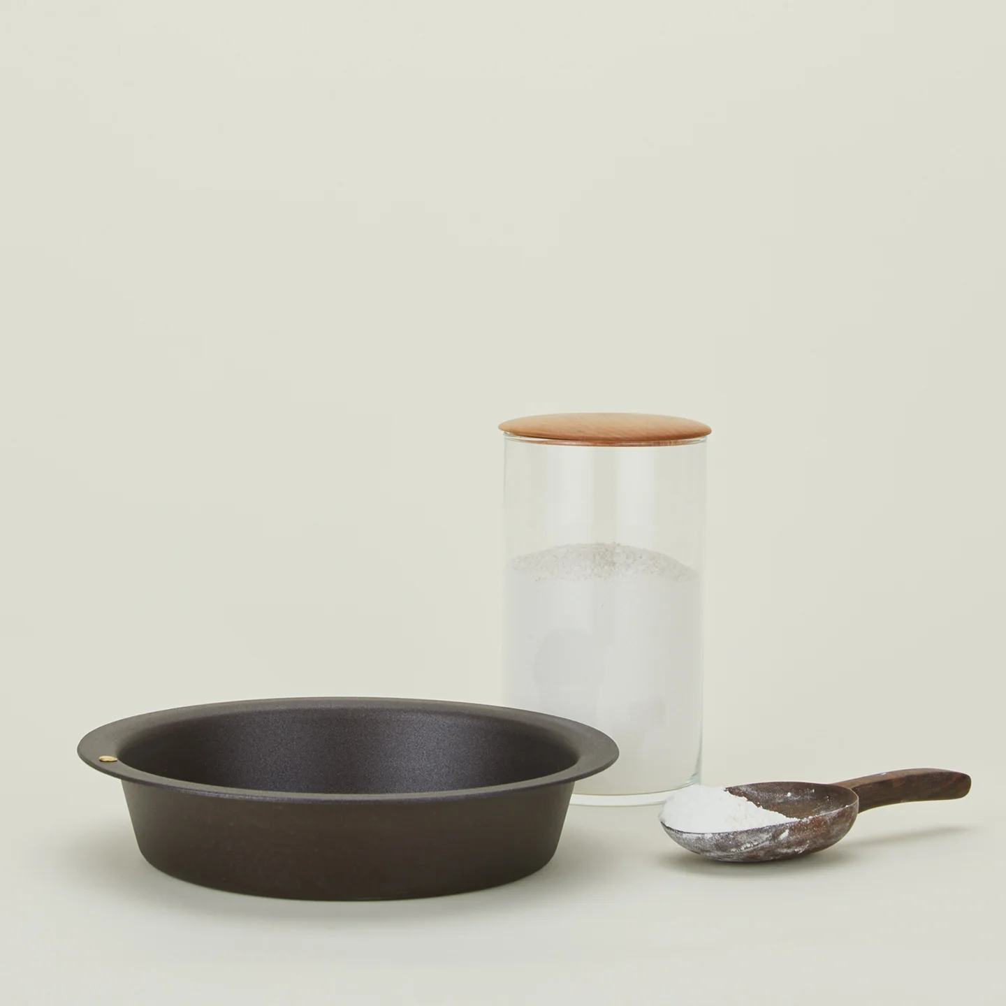 Spun Iron Deep Pie Dish - Image 2