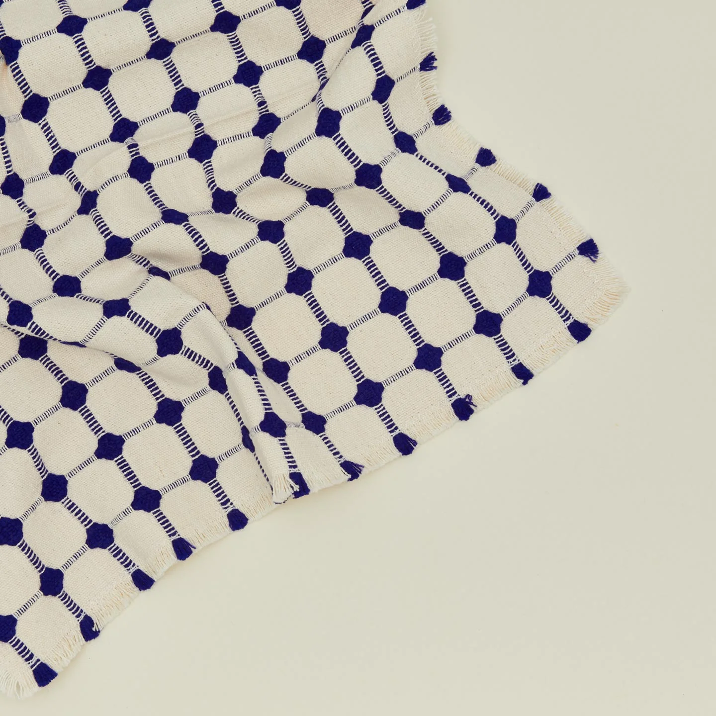 Wicker Fringed Napkin - Set of 4 - Cobalt - Image 3