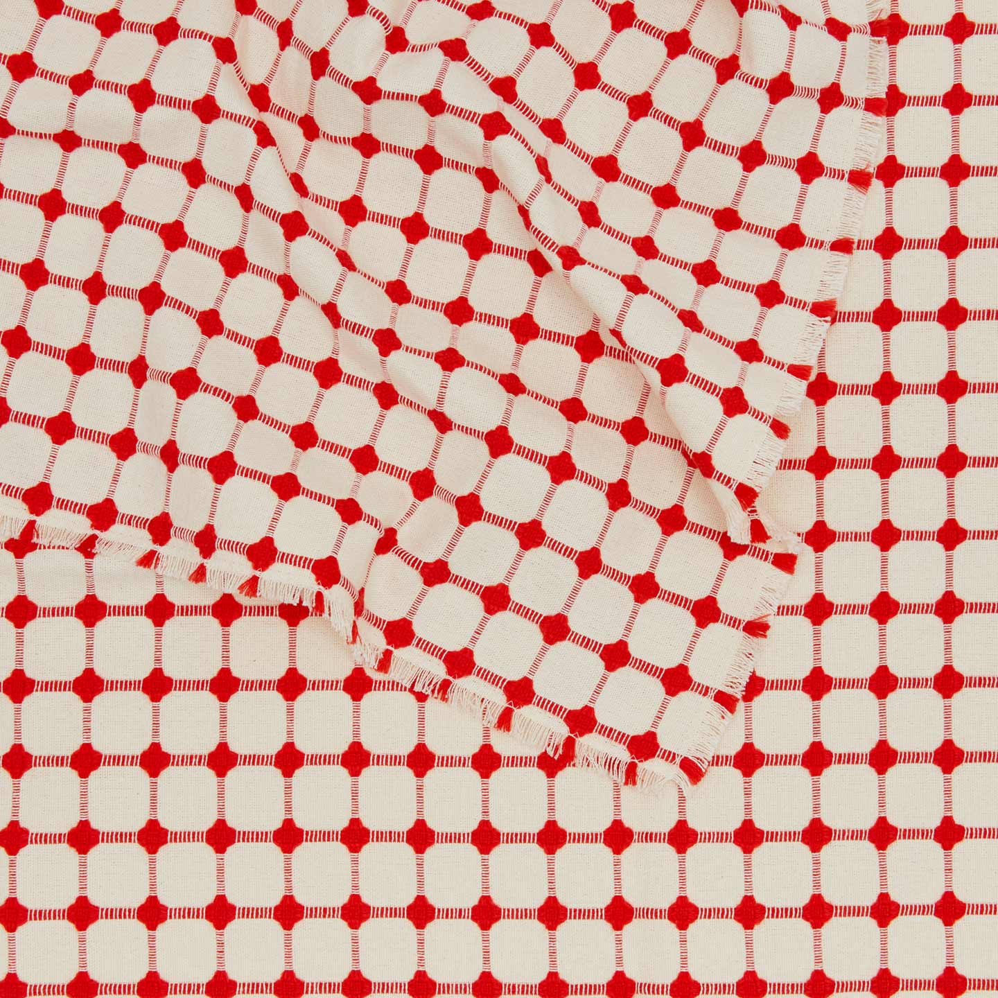 Wicker Fringed Tablecloth - Cherry - Image 3